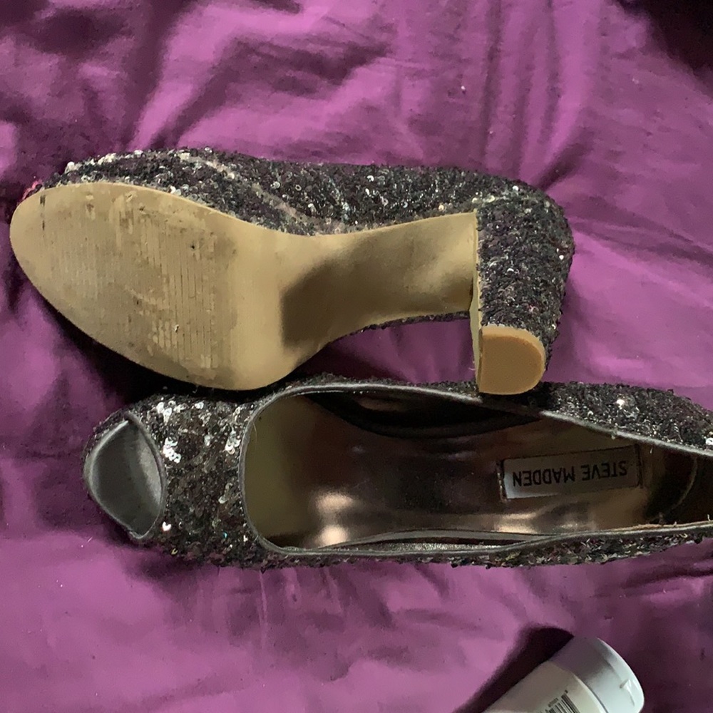 Heals - Picture 3 of 4